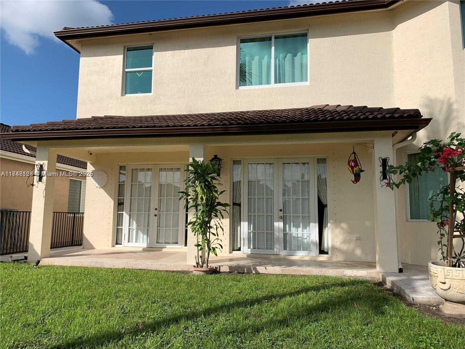 Small Image of 1065 SOUTH WEST 150TH PL, Miami Number 35