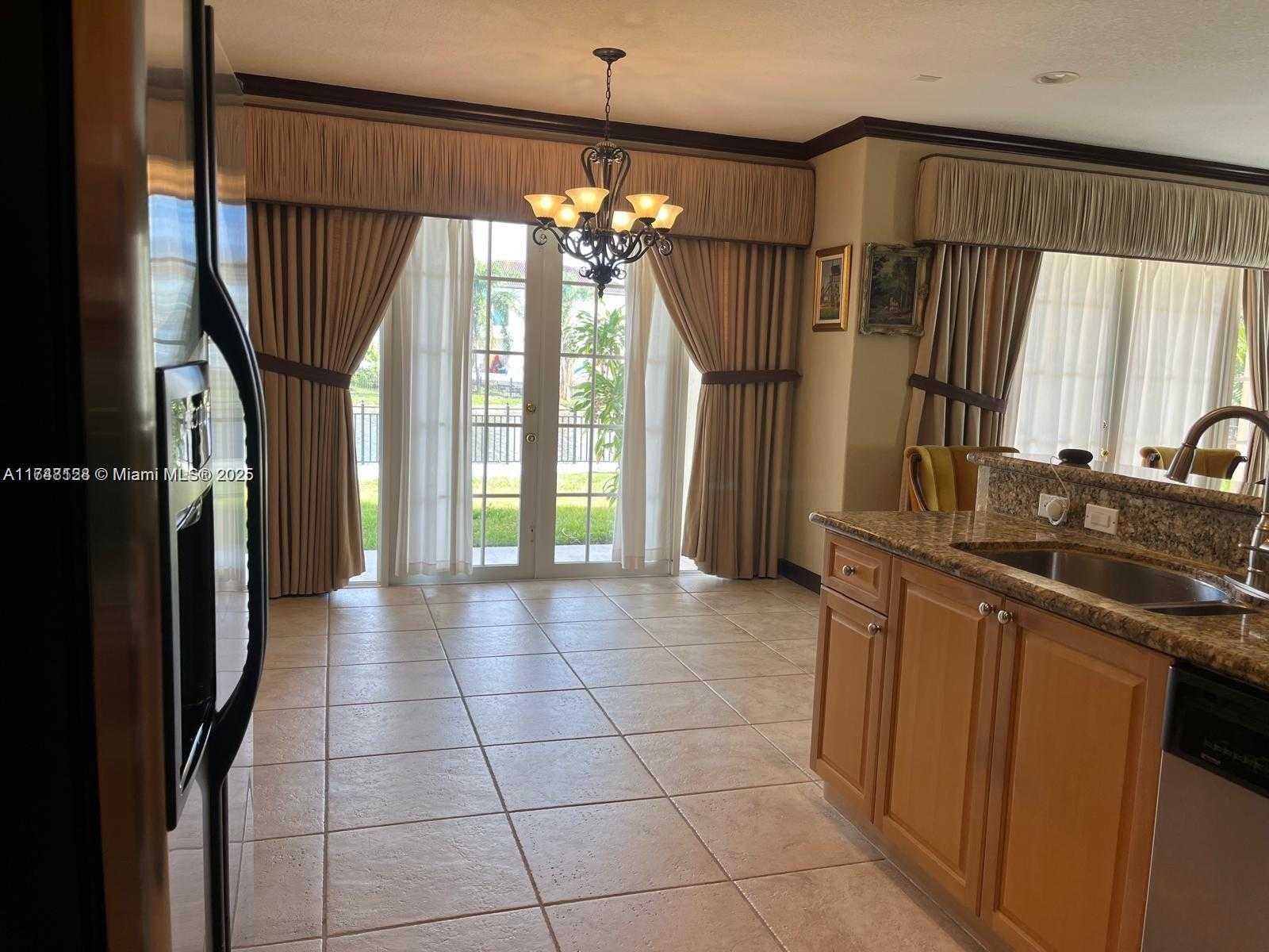 Small Image of 1065 SOUTH WEST 150TH PL, Miami Number 9