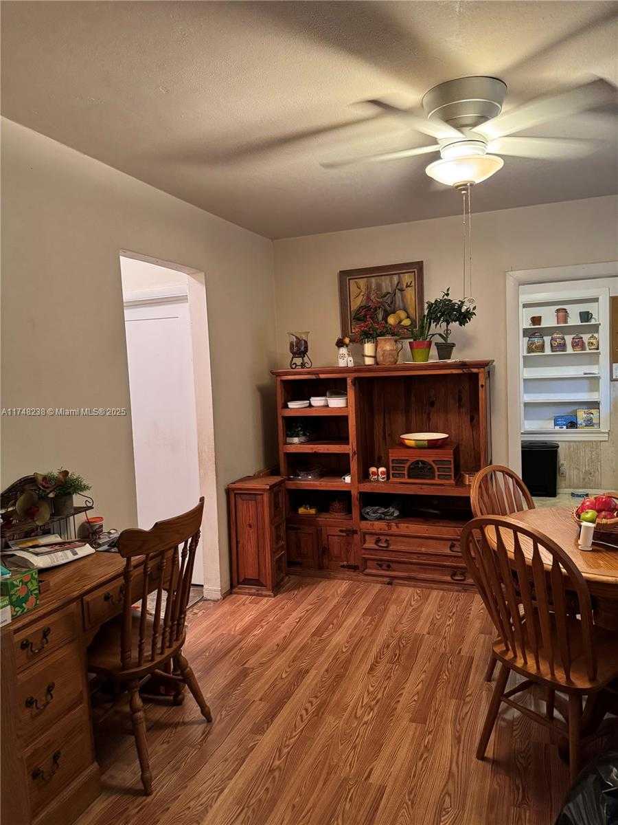 Small Image of 170 NORTH WEST 3RD ST, Homestead Number 2