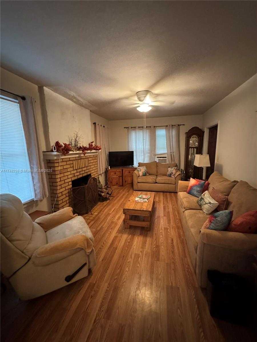 Small Image of 170 NORTH WEST 3RD ST, Homestead Number 8