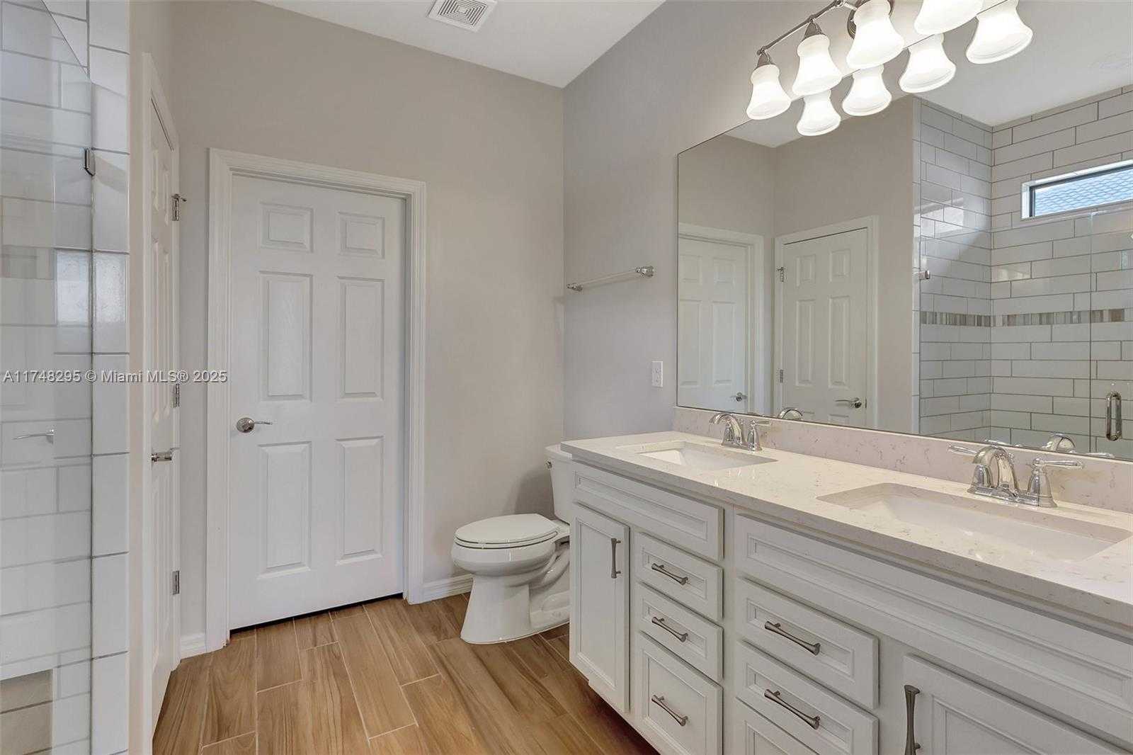 Small Image of 727 SOUTH EAST BOBOLI WAY, Port St. Lucie Number 21