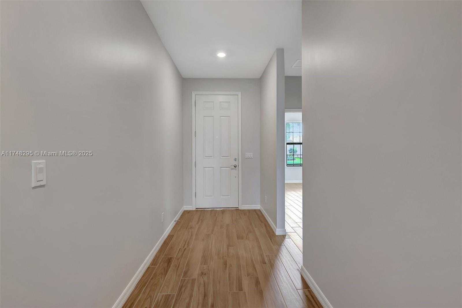 Small Image of 727 SOUTH EAST BOBOLI WAY, Port St. Lucie Number 25