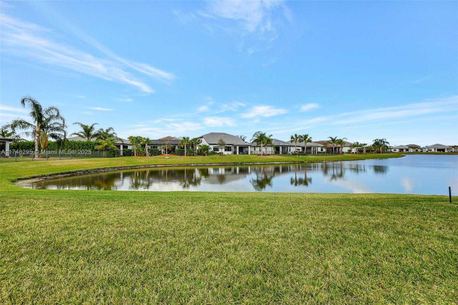 Small Image of 727 SOUTH EAST BOBOLI WAY, Port St. Lucie Number 34