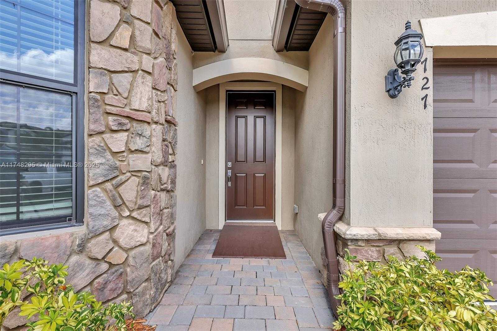 Small Image of 727 SOUTH EAST BOBOLI WAY, Port St. Lucie Number 4