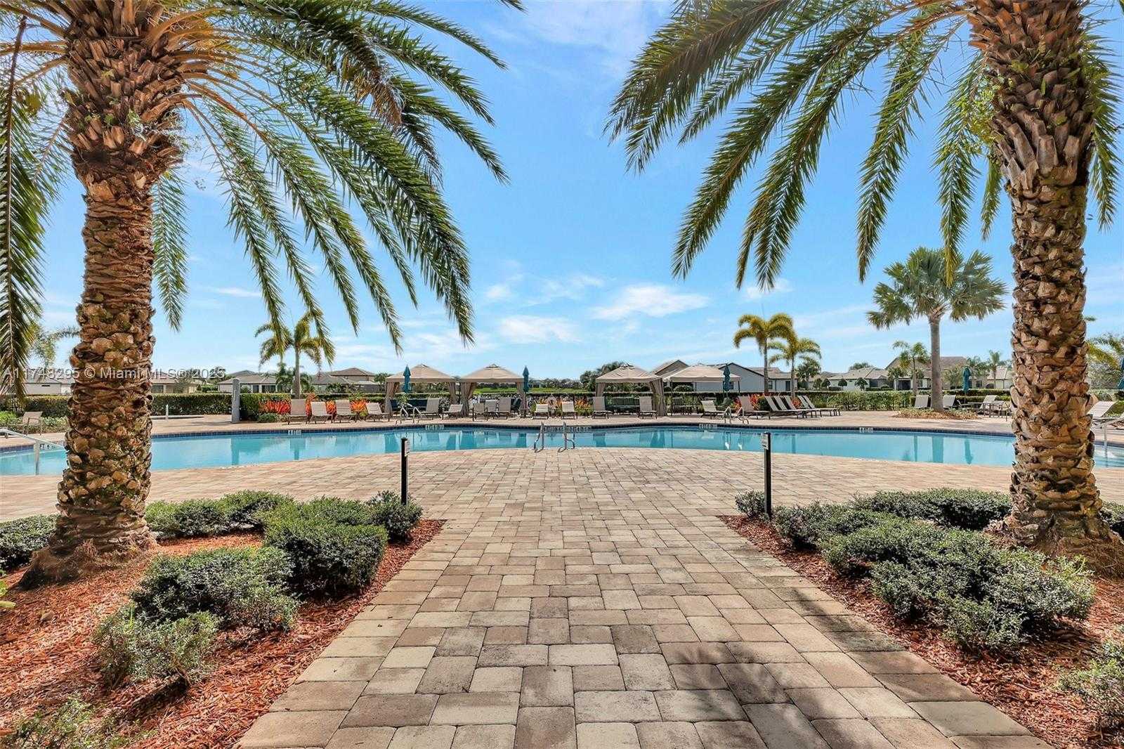 Small Image of 727 SOUTH EAST BOBOLI WAY, Port St. Lucie Number 41