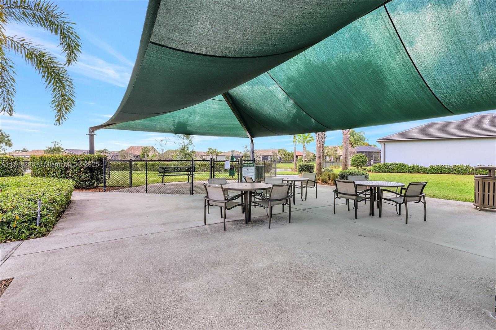 Small Image of 727 SOUTH EAST BOBOLI WAY, Port St. Lucie Number 45