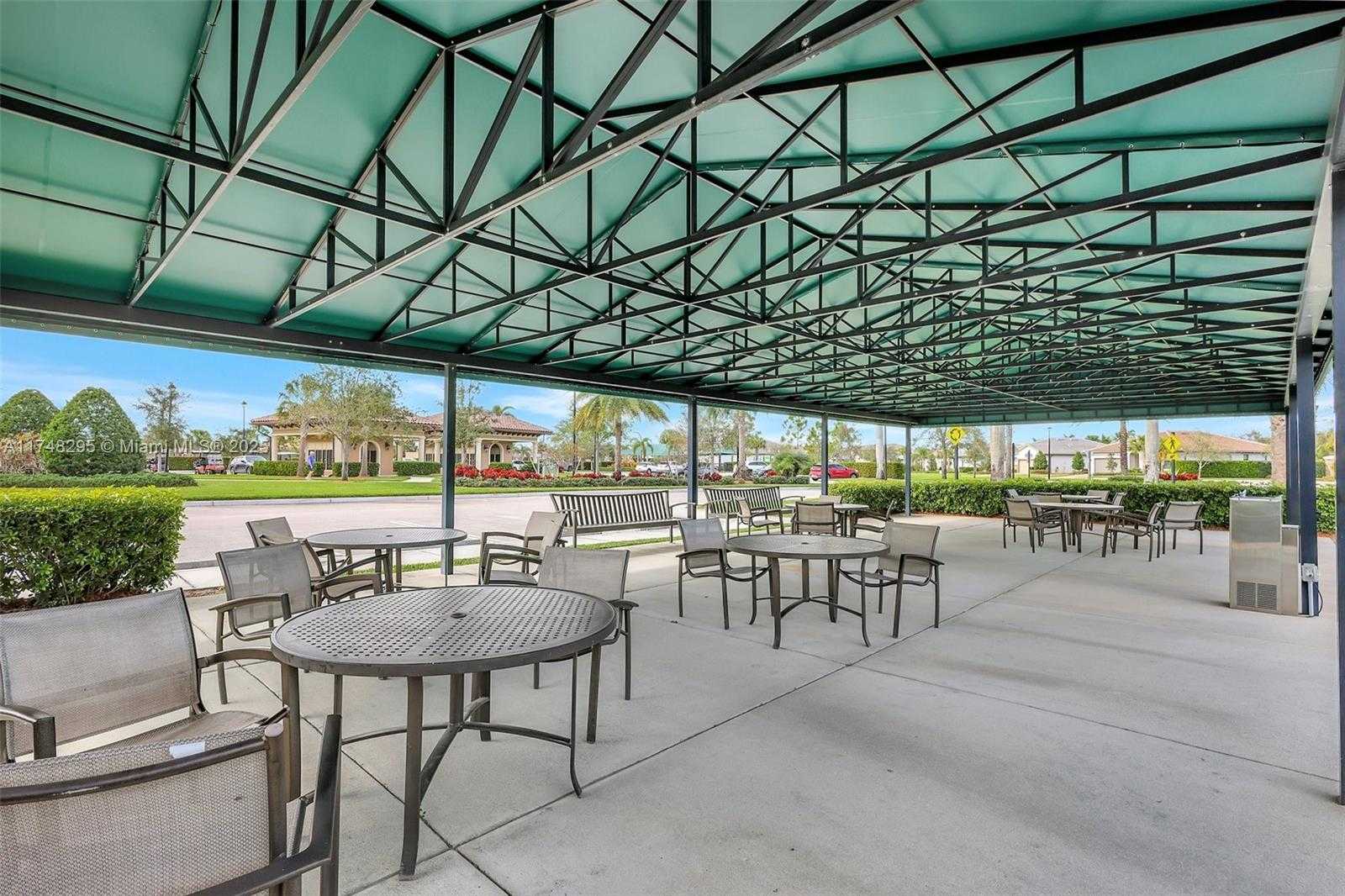 Small Image of 727 SOUTH EAST BOBOLI WAY, Port St. Lucie Number 48