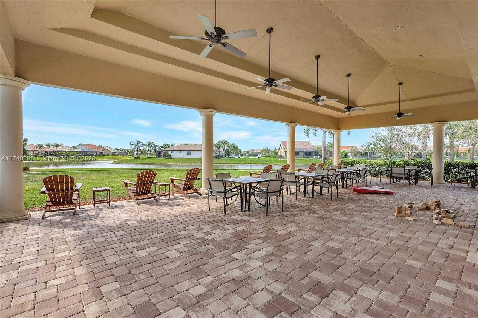 Small Image of 727 SOUTH EAST BOBOLI WAY, Port St. Lucie Number 50