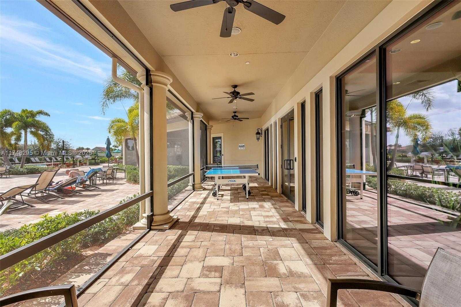 Small Image of 727 SOUTH EAST BOBOLI WAY, Port St. Lucie Number 52