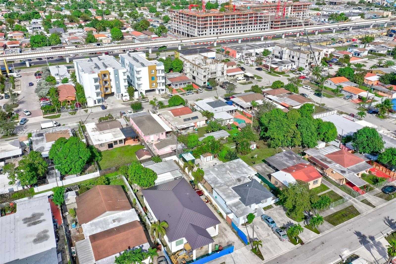 Small Image of 859 EAST 23RD ST, Hialeah Number 7