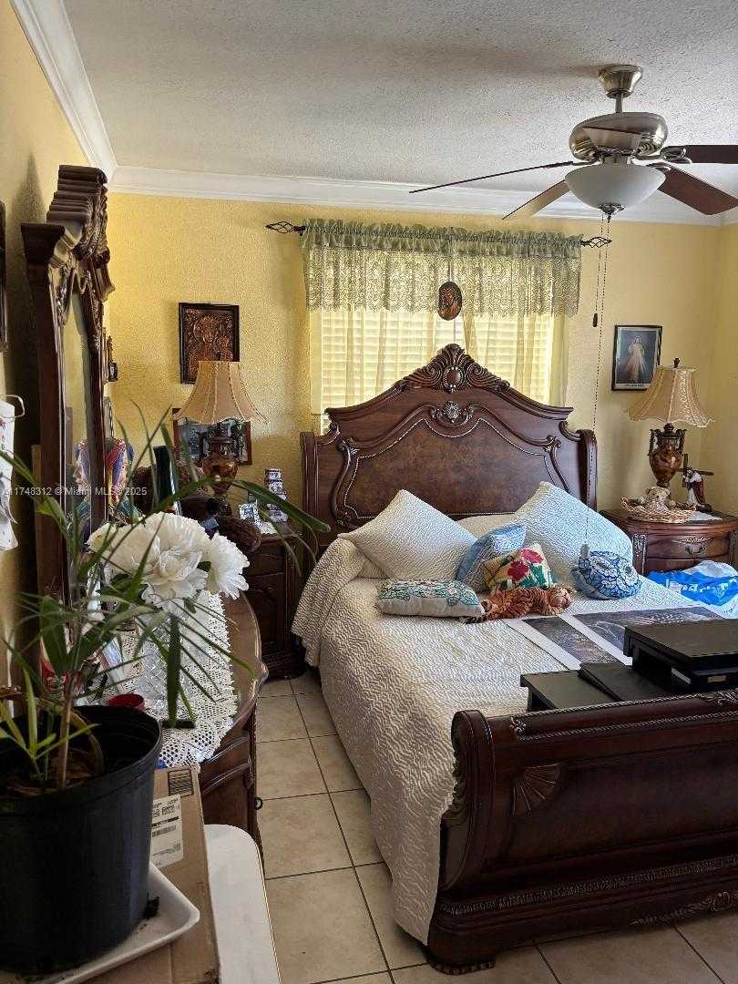Small Image of 4141 WEST 4TH AVE, Hialeah Number 13
