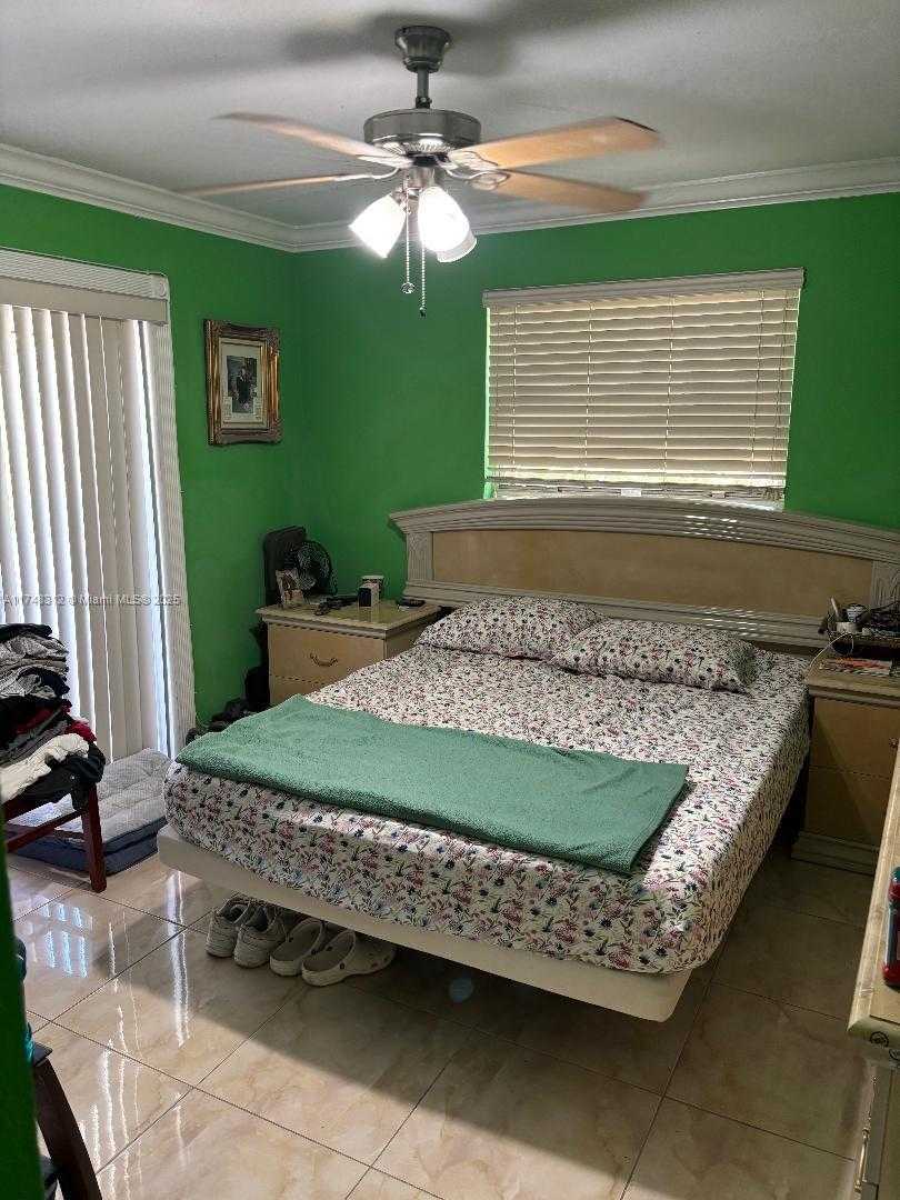 Small Image of 4141 WEST 4TH AVE, Hialeah Number 17