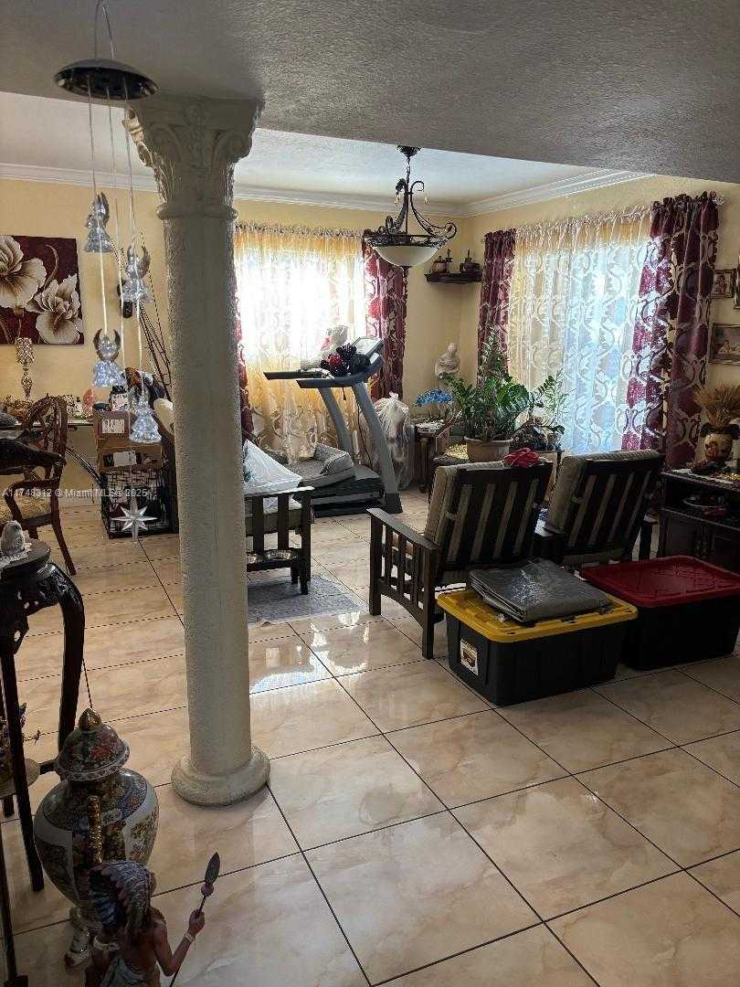 Small Image of 4141 WEST 4TH AVE, Hialeah Number 21