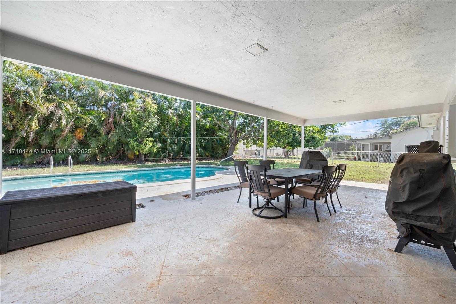 Small Image of 940 SOUTH WEST 52ND AVE, Plantation Number 3