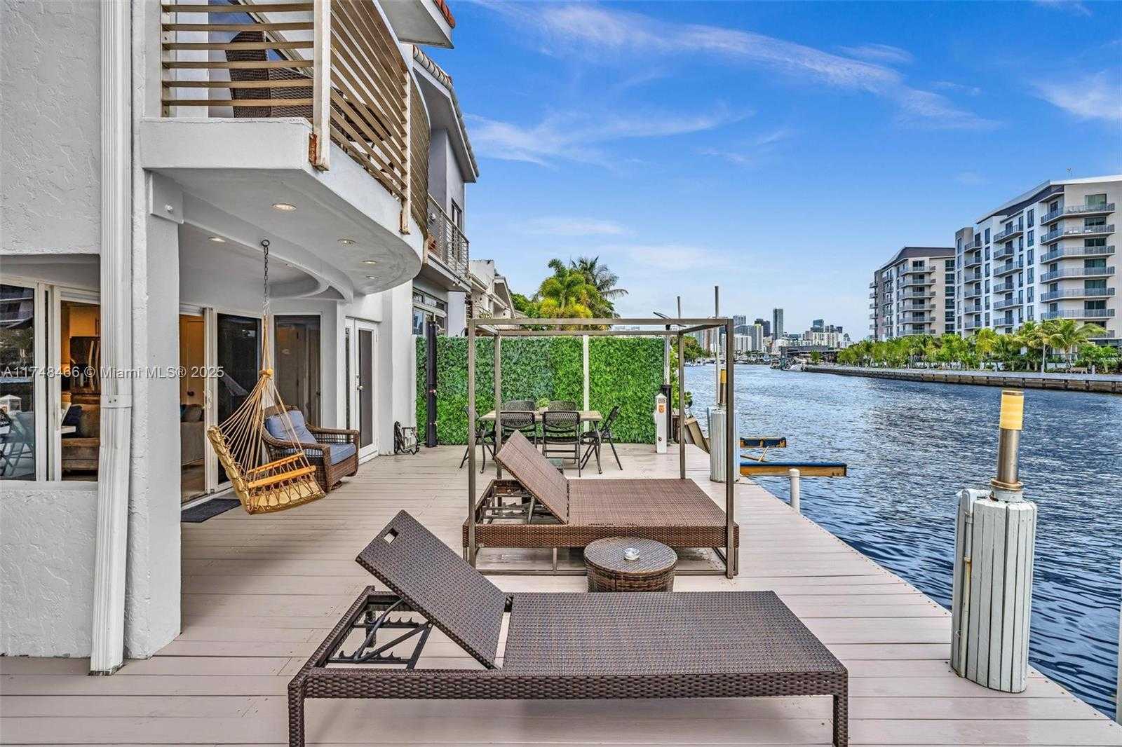 Small Image of 1044 NORTH WEST N RIVER, Miami Number 13