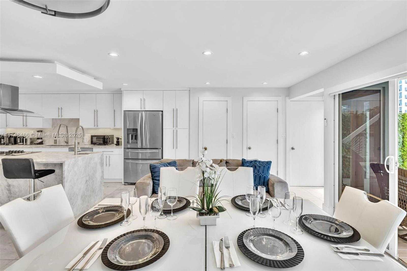 Small Image of 1044 NORTH WEST N RIVER, Miami Number 18