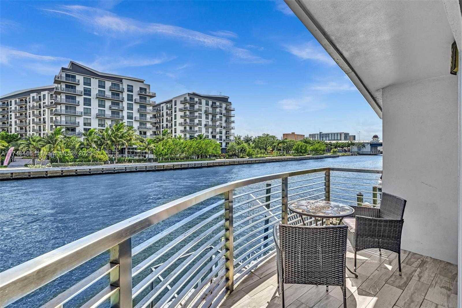 Small Image of 1044 NORTH WEST N RIVER, Miami Number 2