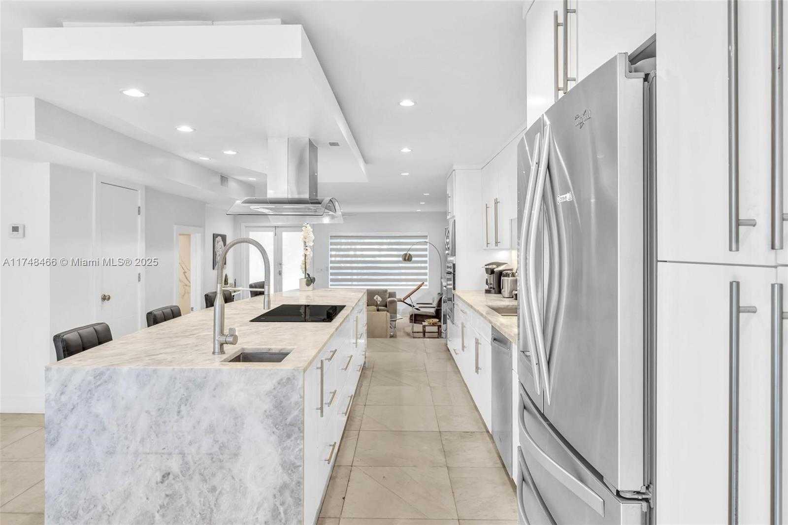 Small Image of 1044 NORTH WEST N RIVER, Miami Number 24