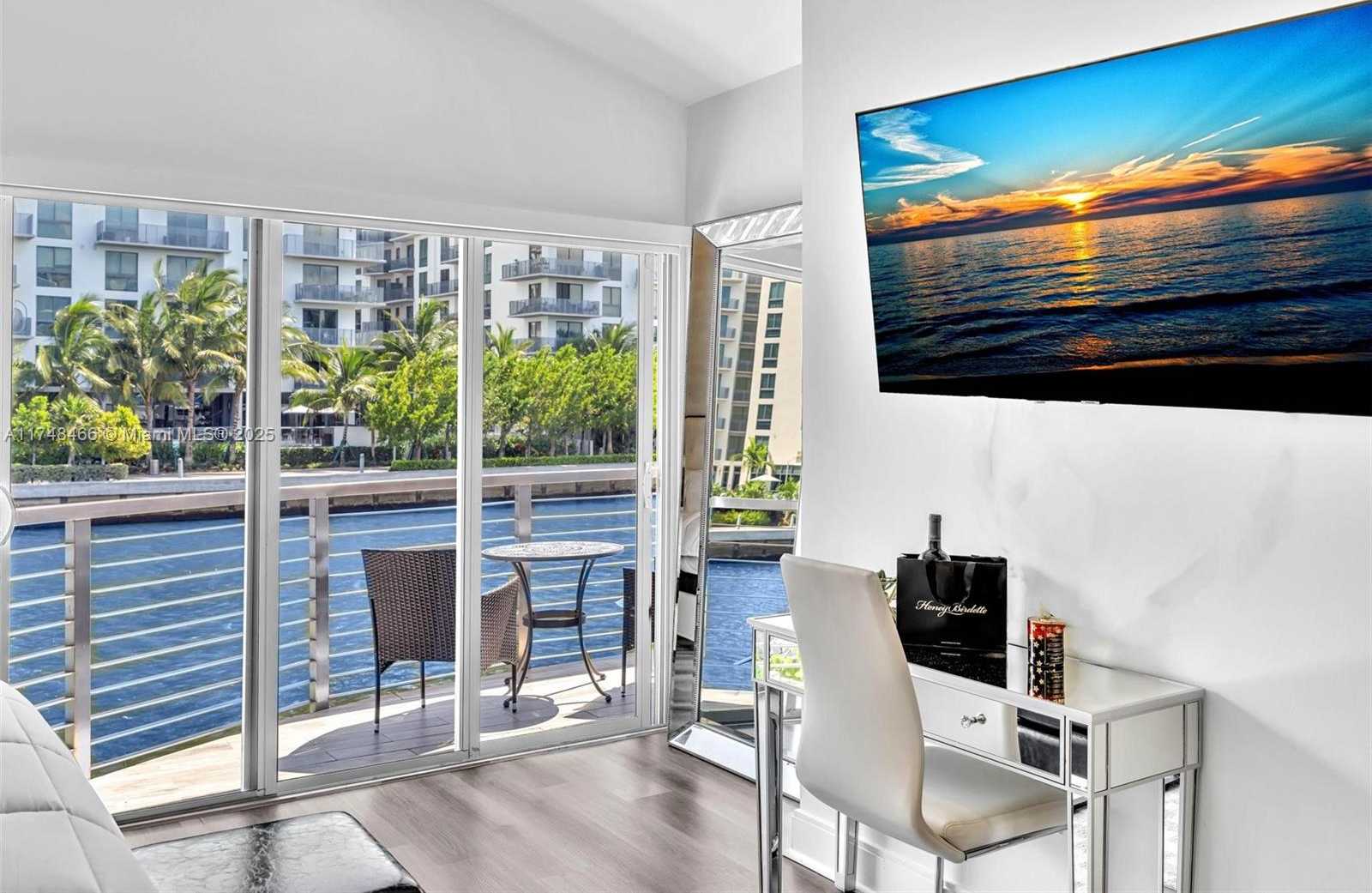 Small Image of 1044 NORTH WEST N RIVER, Miami Number 36