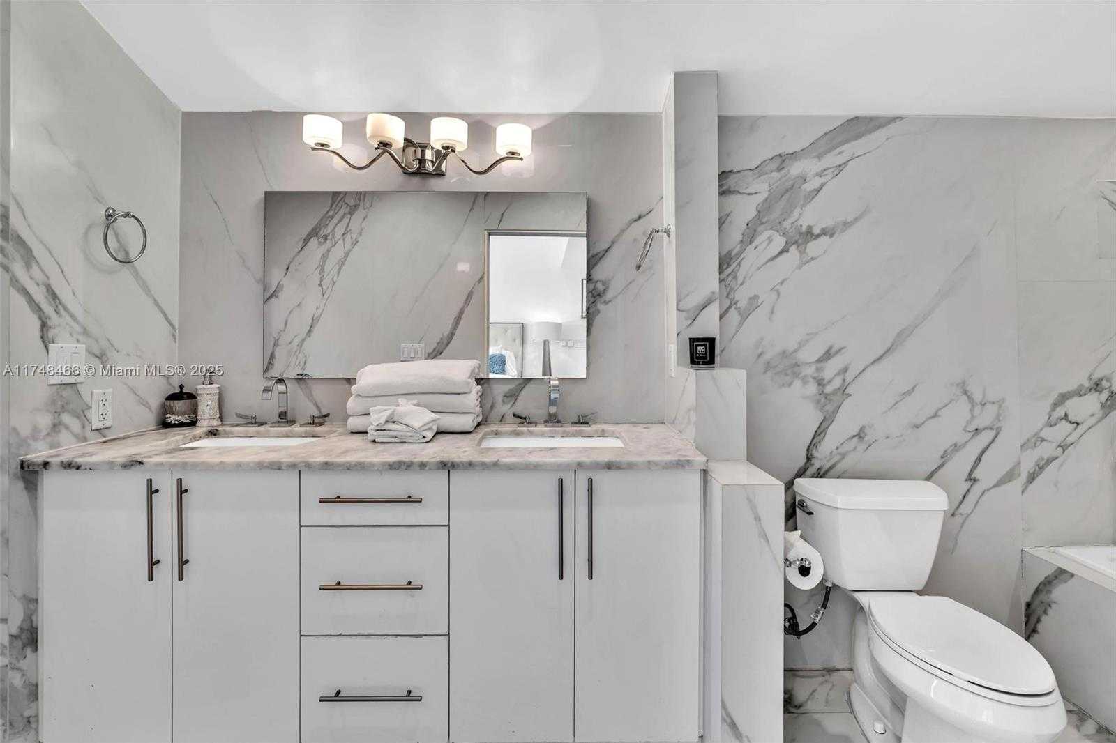 Small Image of 1044 NORTH WEST N RIVER, Miami Number 38