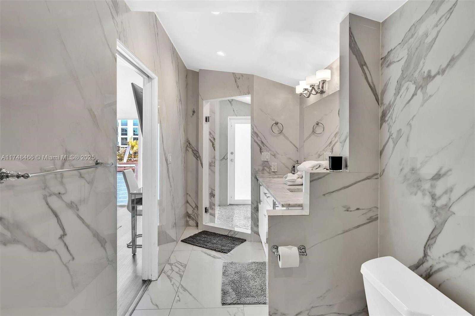 Small Image of 1044 NORTH WEST N RIVER, Miami Number 43