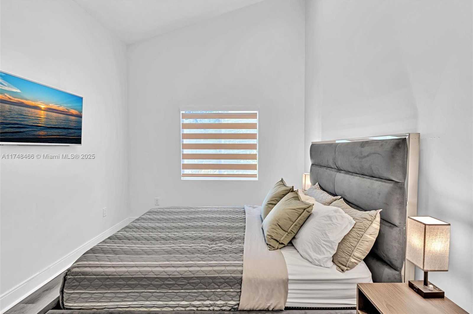 Small Image of 1044 NORTH WEST N RIVER, Miami Number 47