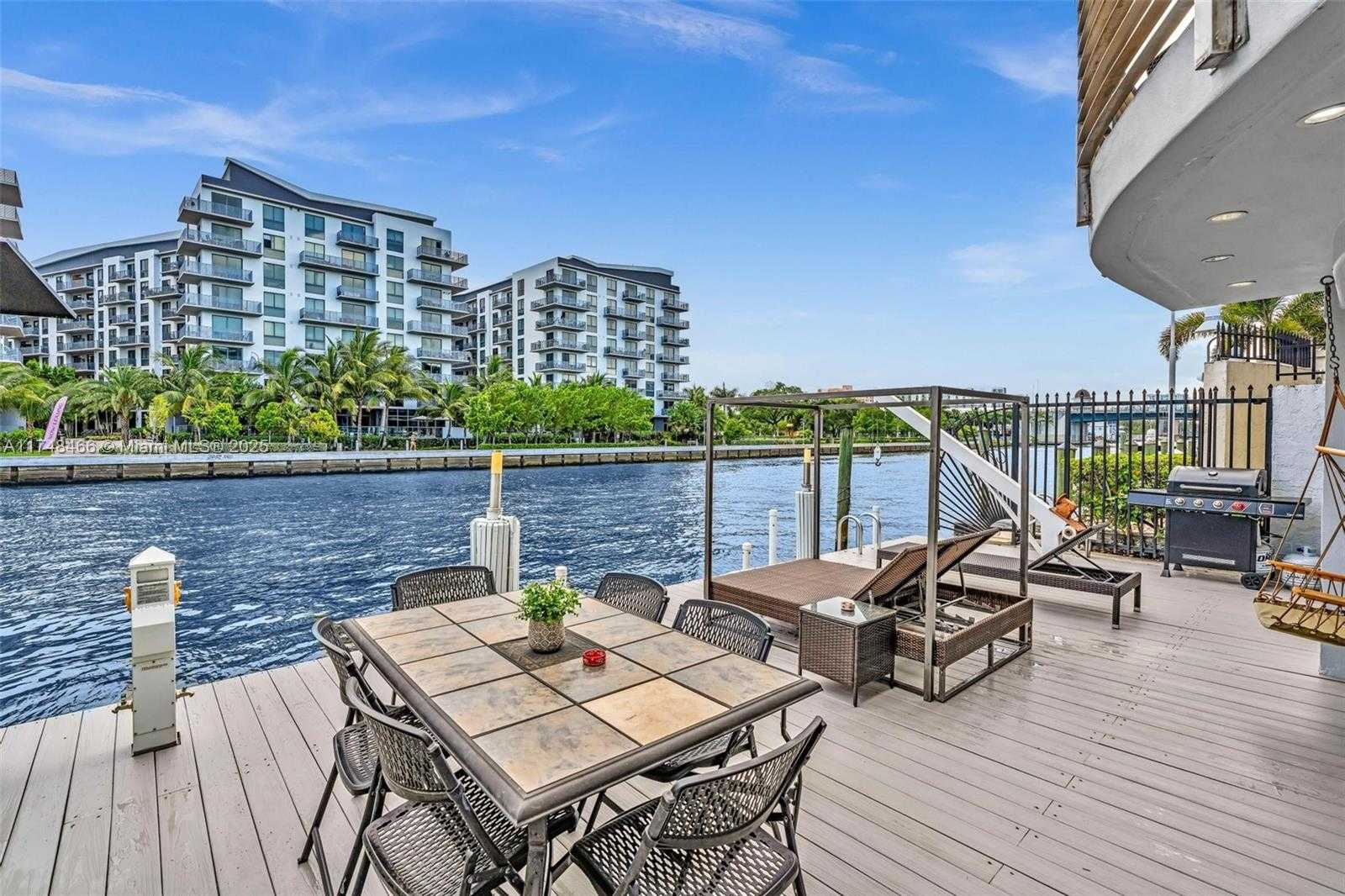 Small Image of 1044 NORTH WEST N RIVER, Miami Number 8