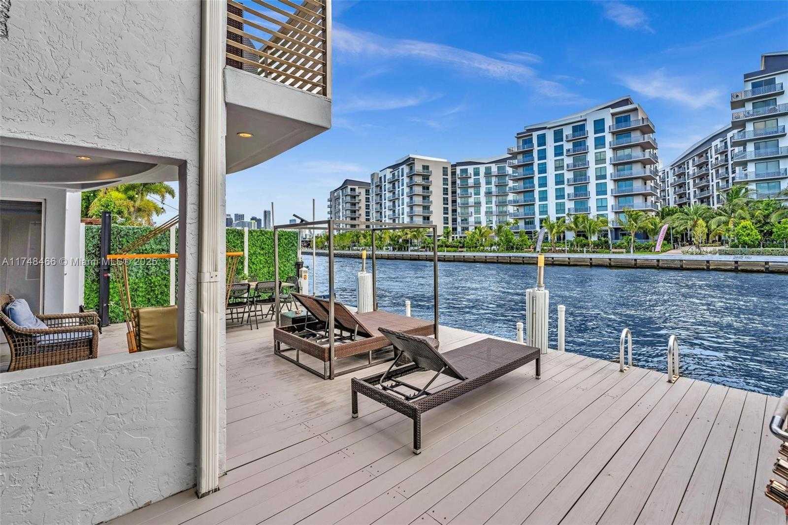 Small Image of 1044 NORTH WEST N RIVER, Miami Number 9