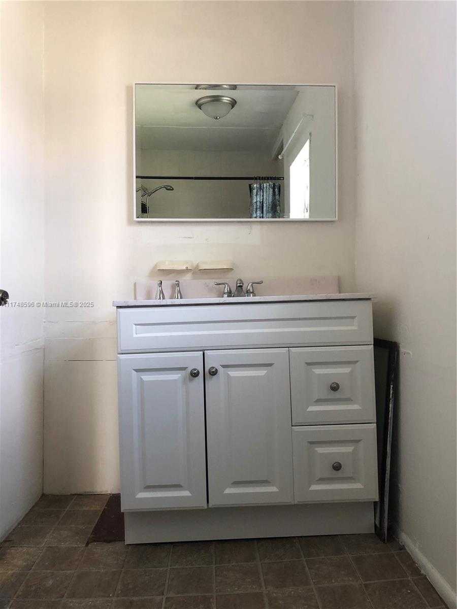 Small Image of 1970 NORTH WEST 153RD ST, Miami Gardens Number 7