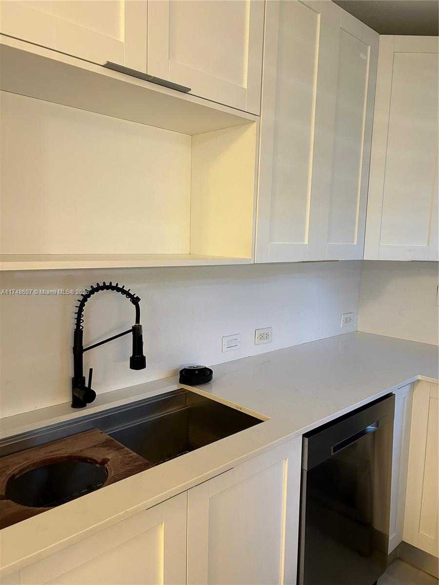 Small Image of 22511 SOUTH WEST 88TH PL, Cutler Bay Number 10