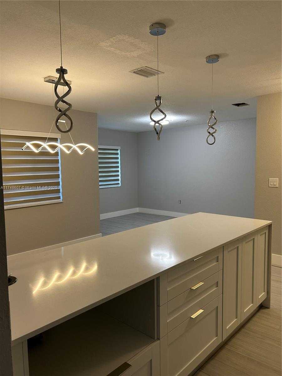Small Image of 22511 SOUTH WEST 88TH PL, Cutler Bay Number 11
