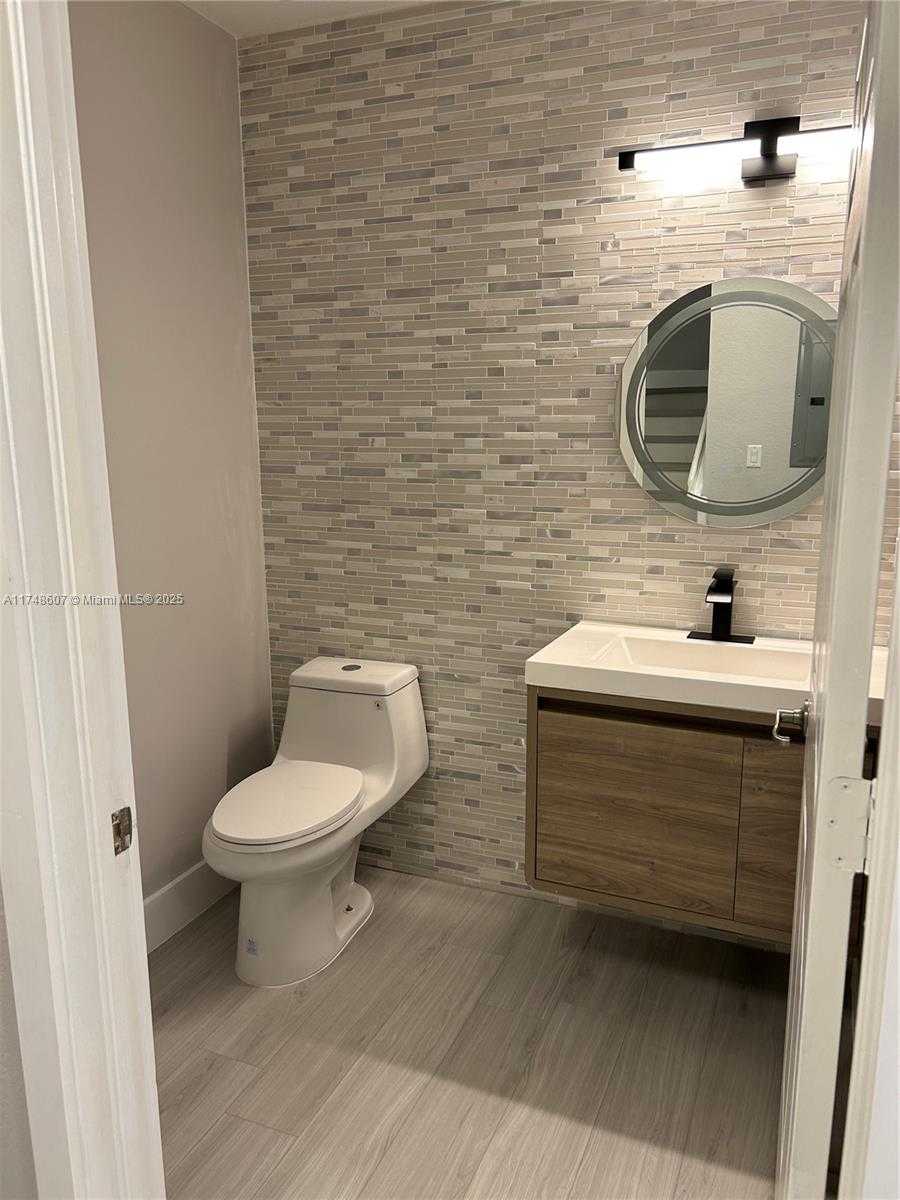 Small Image of 22511 SOUTH WEST 88TH PL, Cutler Bay Number 4