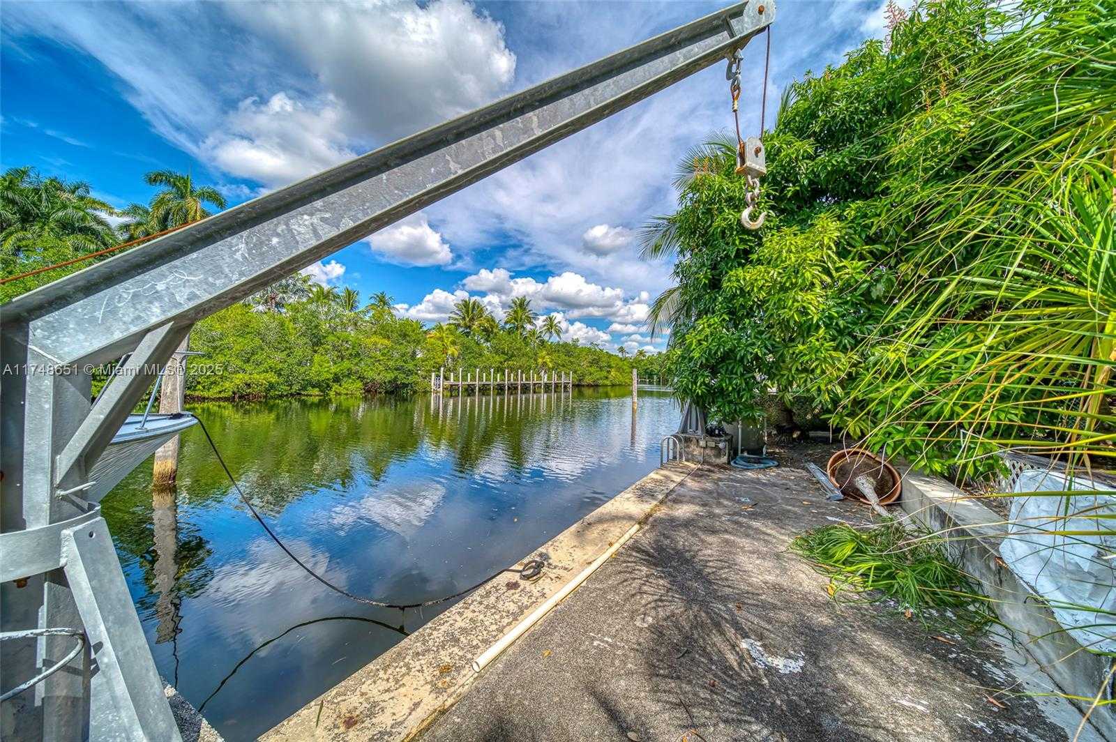 Small Image of 9370 BALADA ST, Coral Gables Number 11