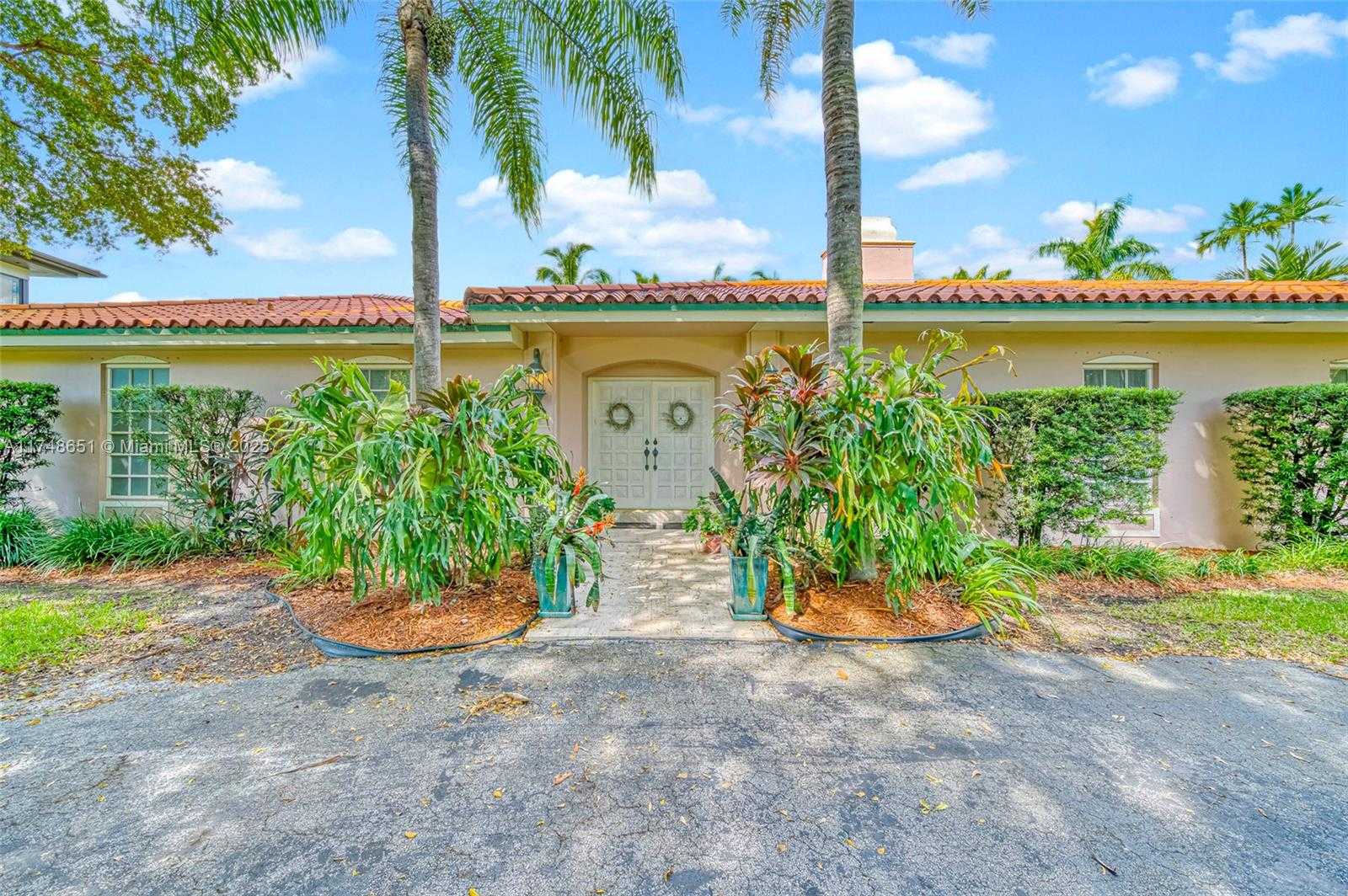 Small Image of 9370 BALADA ST, Coral Gables Number 14