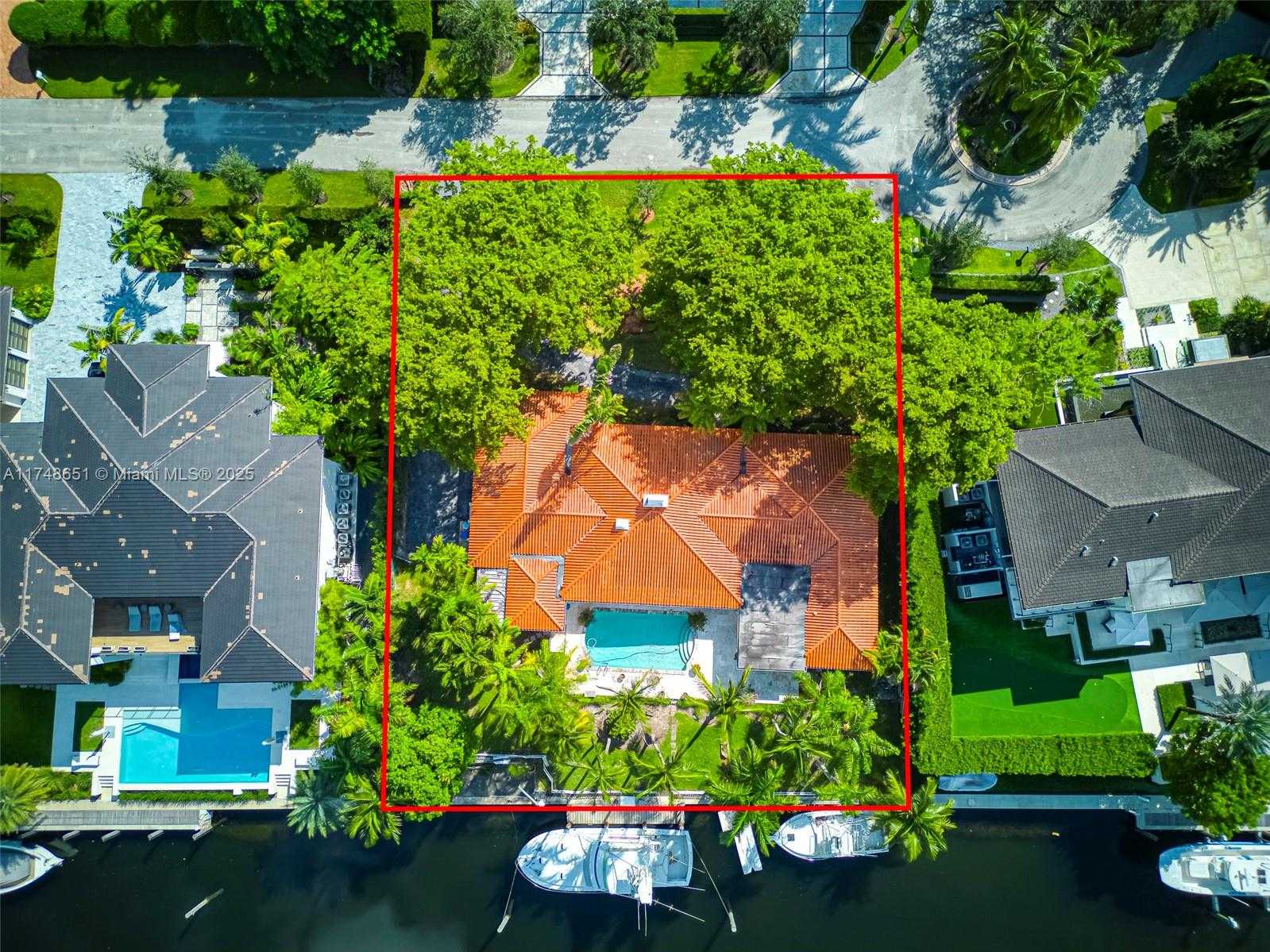 Small Image of 9370 BALADA ST, Coral Gables Number 3