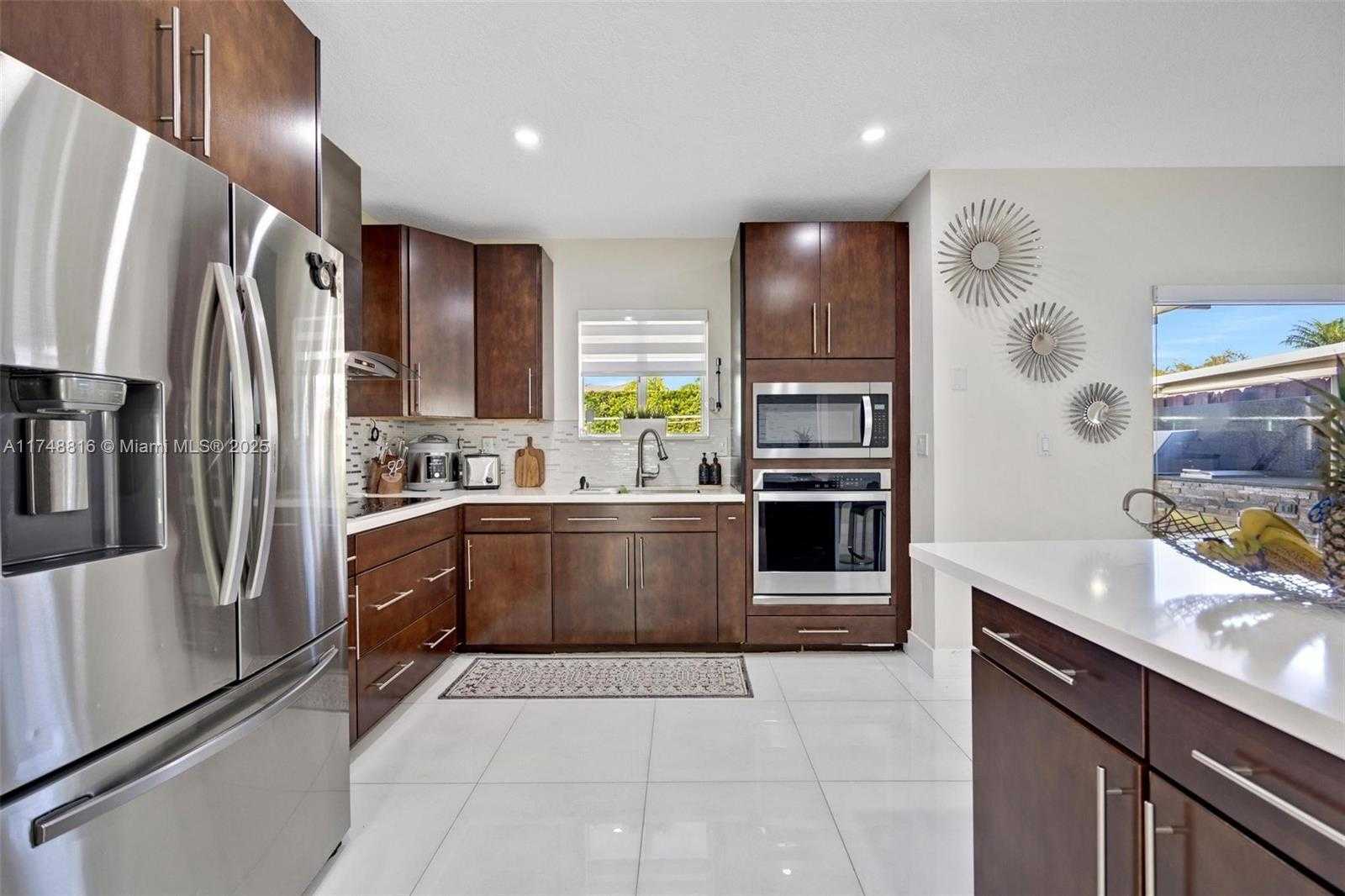 Small Image of 8851 SOUTH WEST 208TH TER, Cutler Bay Number 11