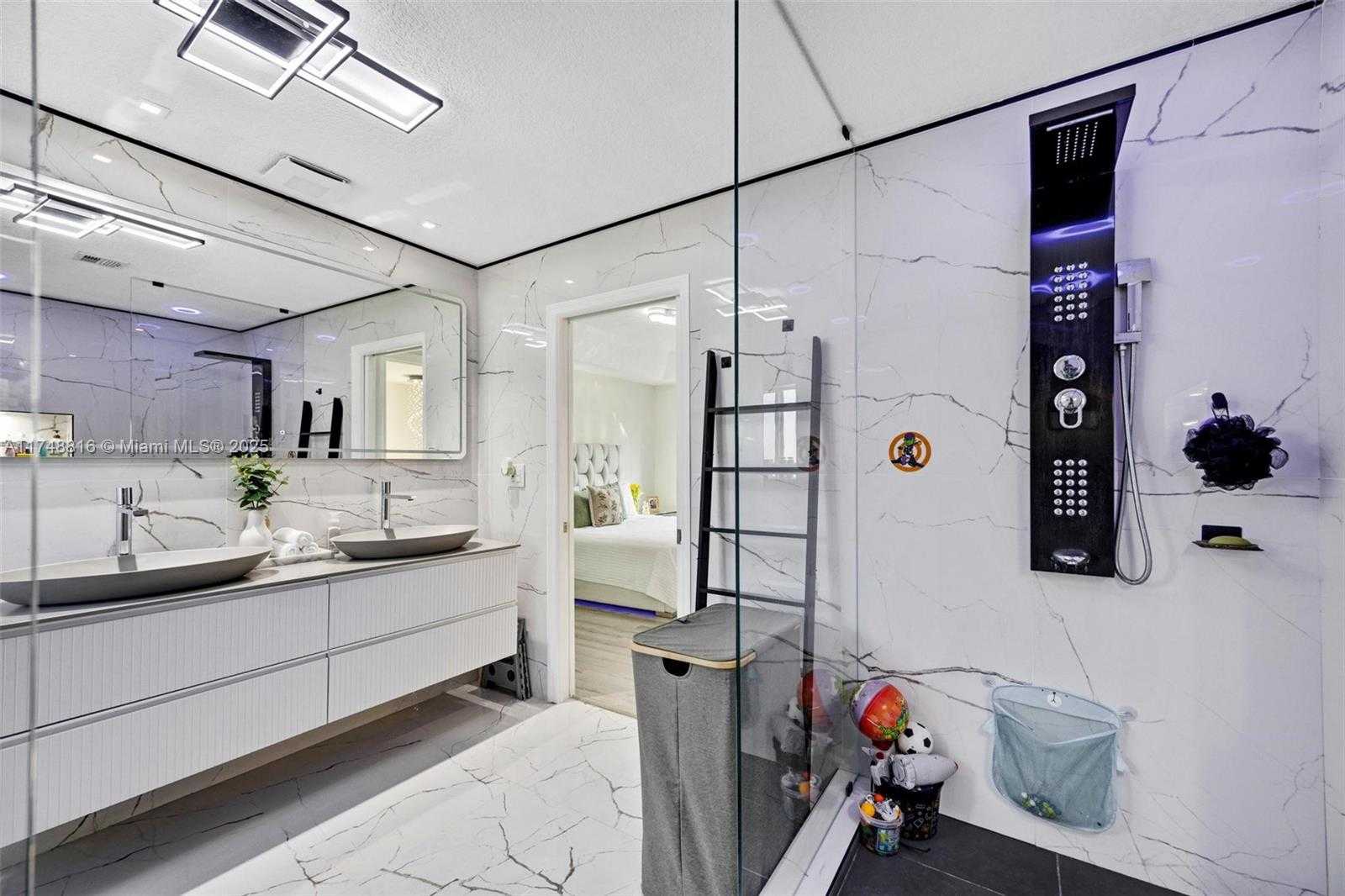 Small Image of 8851 SOUTH WEST 208TH TER, Cutler Bay Number 26