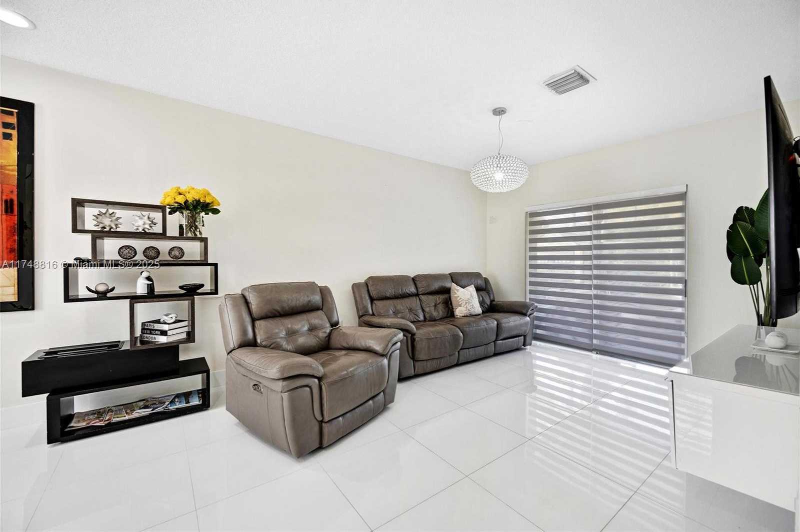 Small Image of 8851 SOUTH WEST 208TH TER, Cutler Bay Number 29