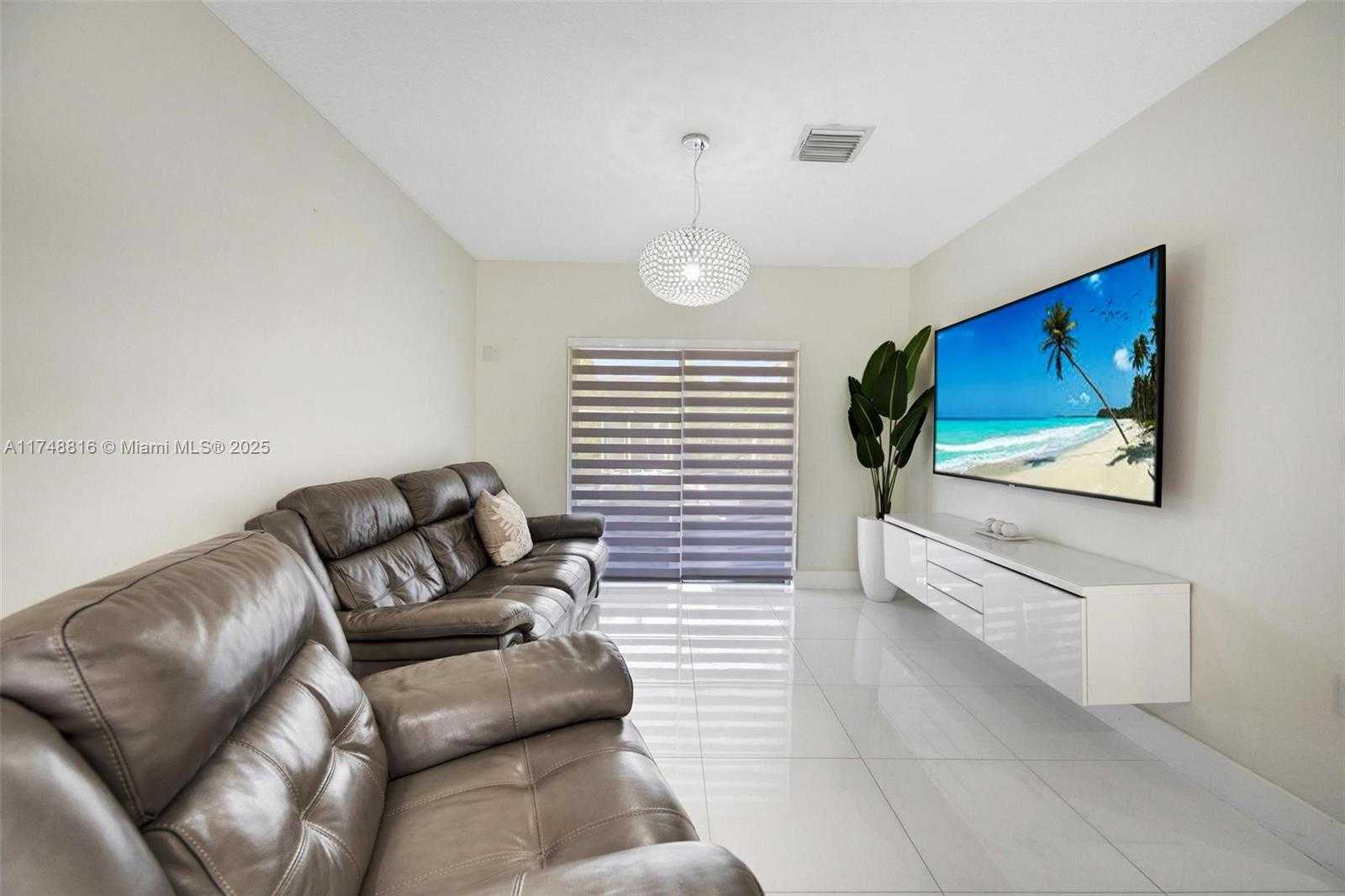 Small Image of 8851 SOUTH WEST 208TH TER, Cutler Bay Number 30
