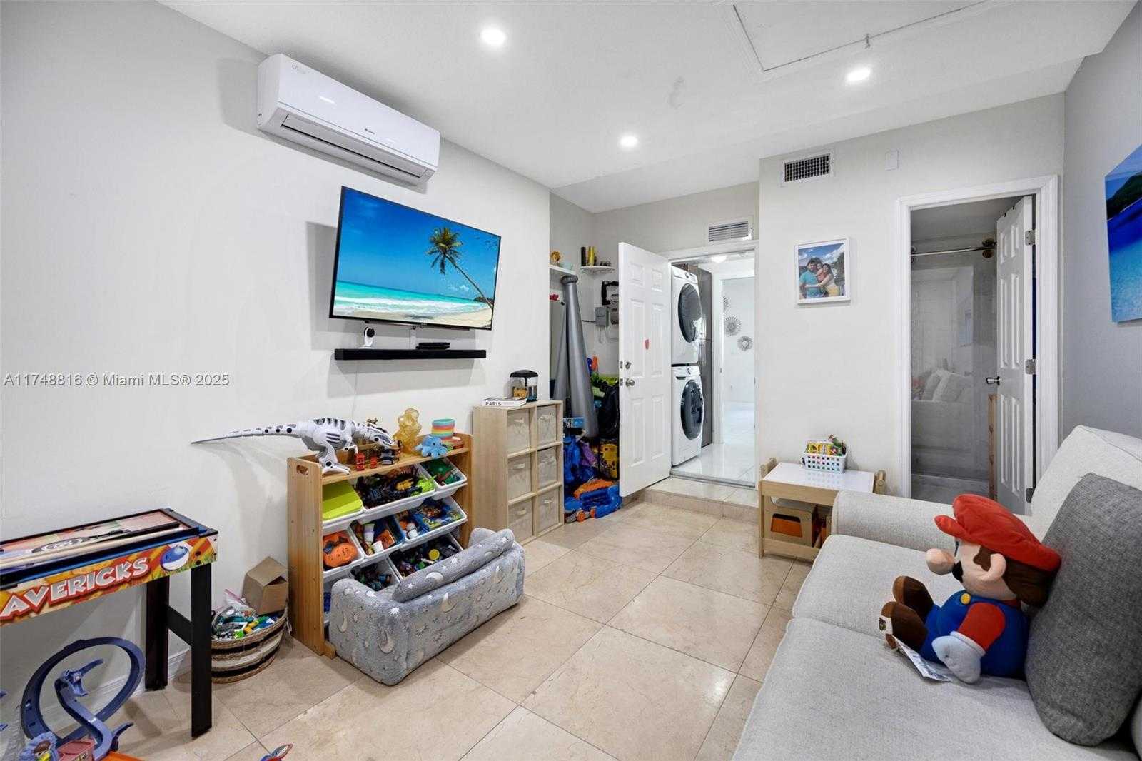Small Image of 8851 SOUTH WEST 208TH TER, Cutler Bay Number 35