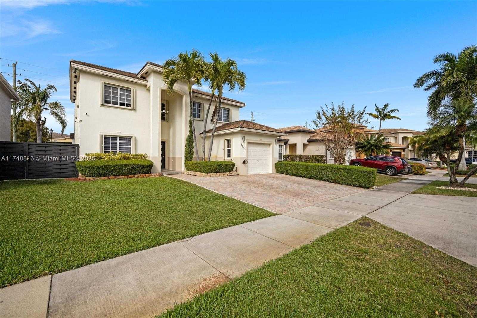 Small Image of 8851 SOUTH WEST 208TH TER, Cutler Bay Number 4