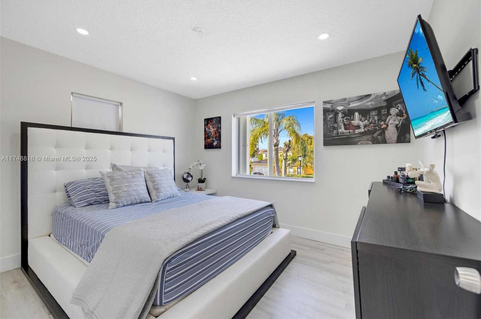 Small Image of 8851 SOUTH WEST 208TH TER, Cutler Bay Number 42