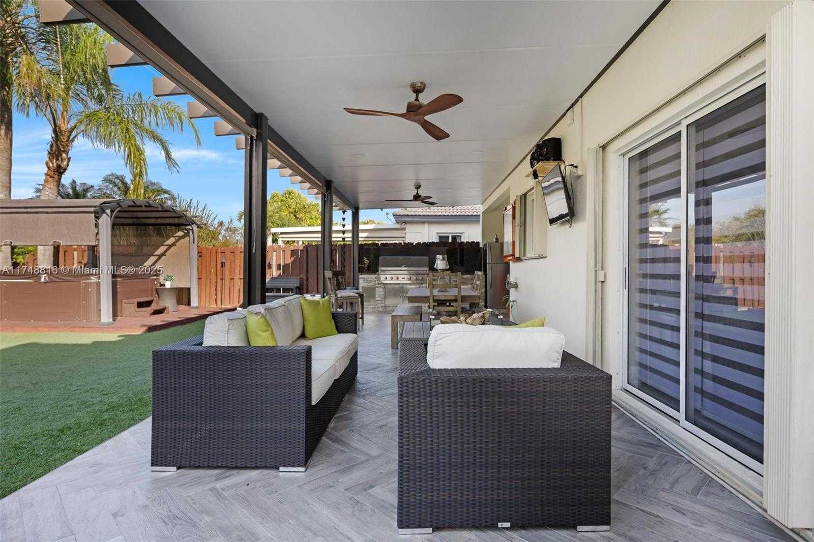 Small Image of 8851 SOUTH WEST 208TH TER, Cutler Bay Number 47