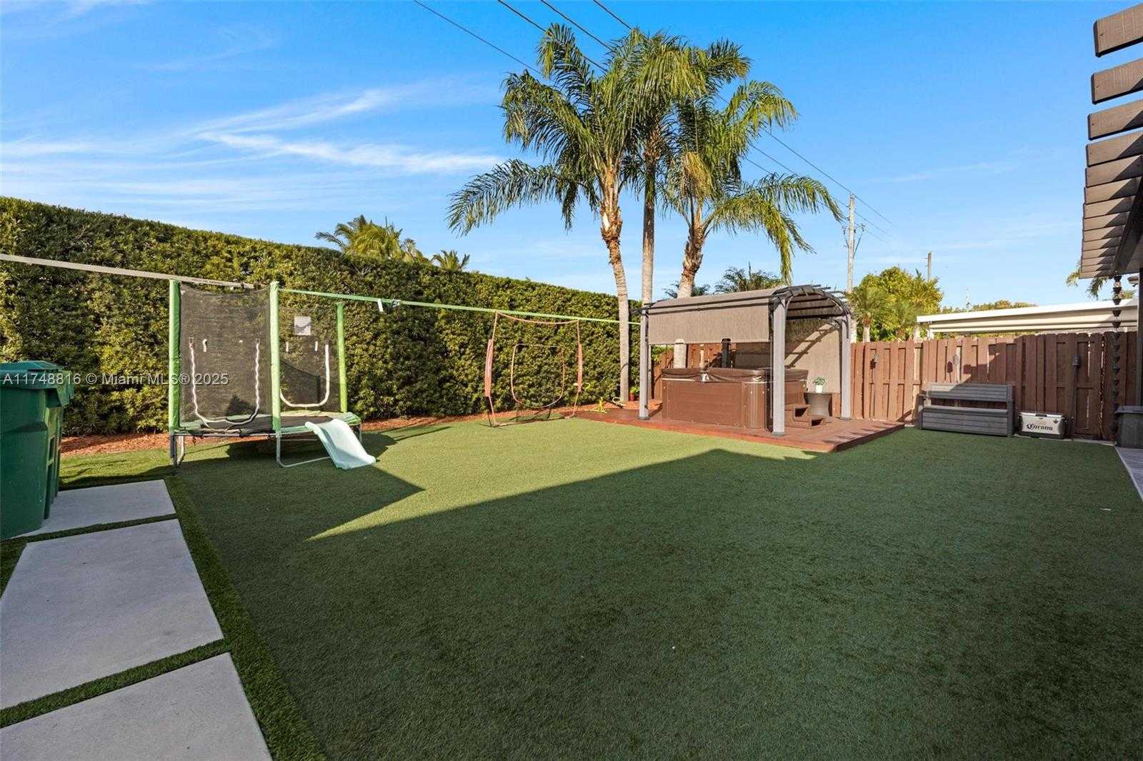 Small Image of 8851 SOUTH WEST 208TH TER, Cutler Bay Number 48