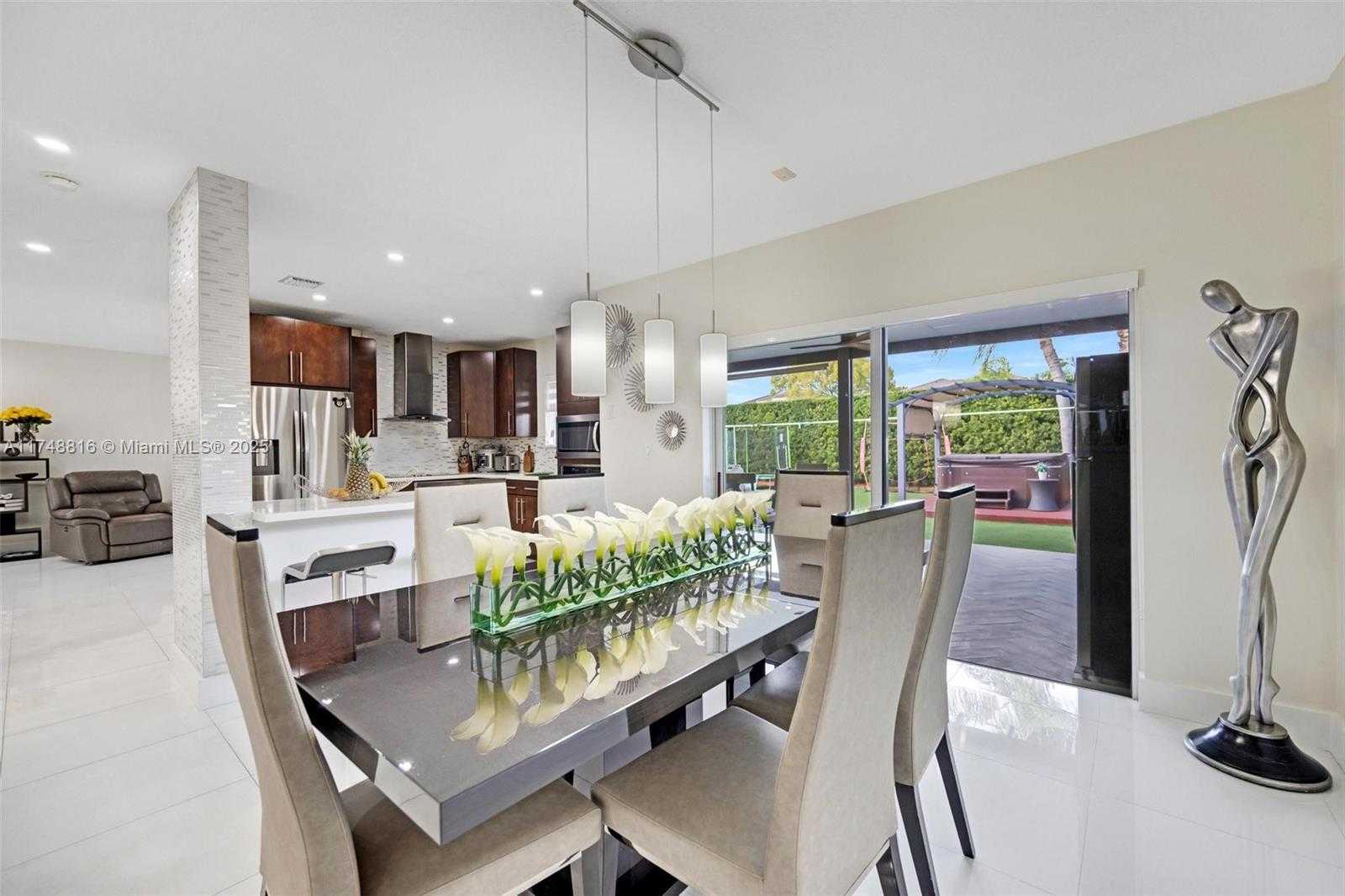 Small Image of 8851 SOUTH WEST 208TH TER, Cutler Bay Number 5