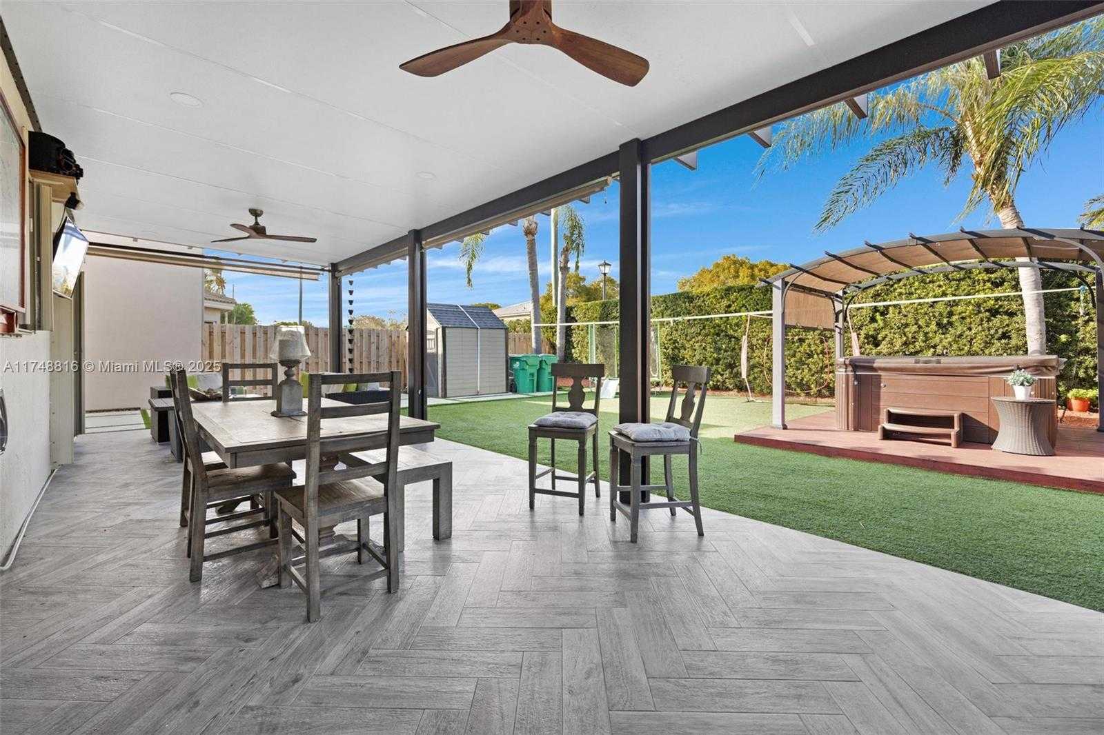 Small Image of 8851 SOUTH WEST 208TH TER, Cutler Bay Number 54