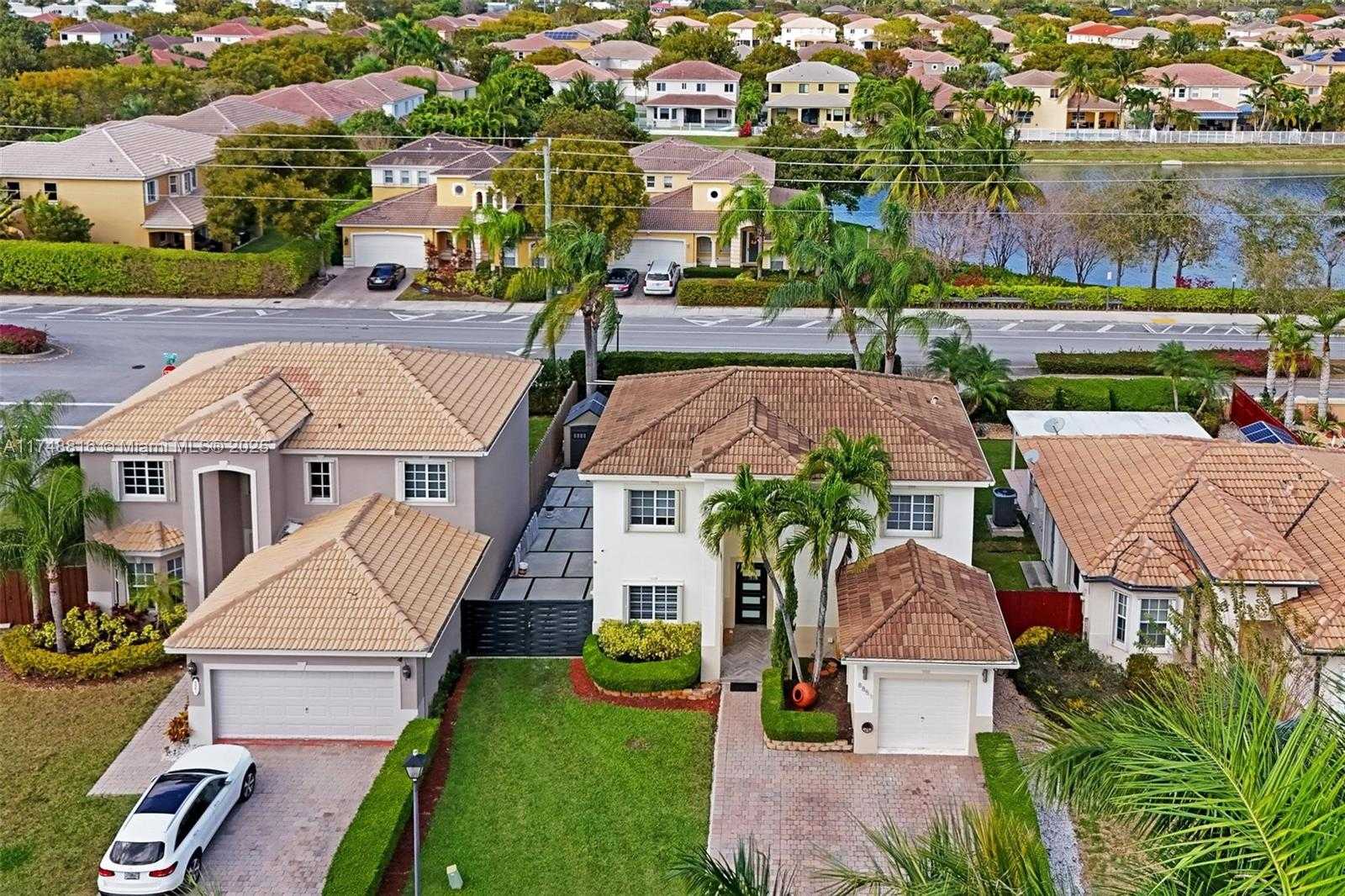 Small Image of 8851 SOUTH WEST 208TH TER, Cutler Bay Number 59