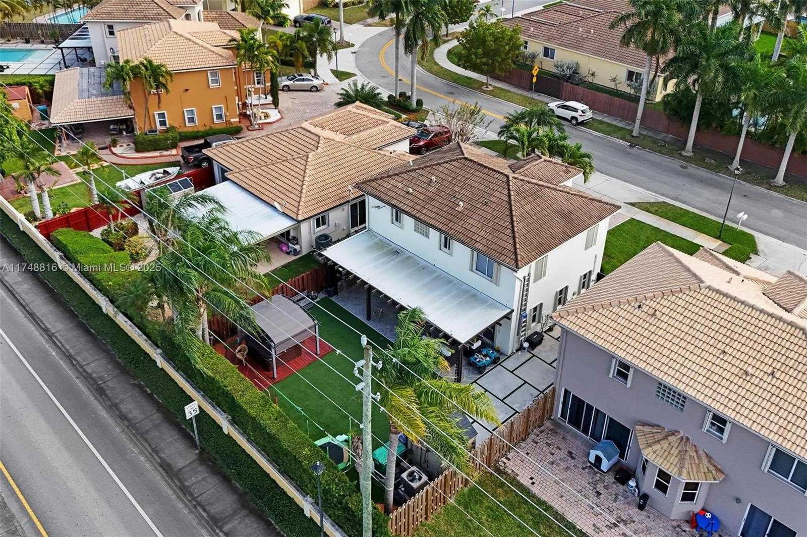 Small Image of 8851 SOUTH WEST 208TH TER, Cutler Bay Number 63