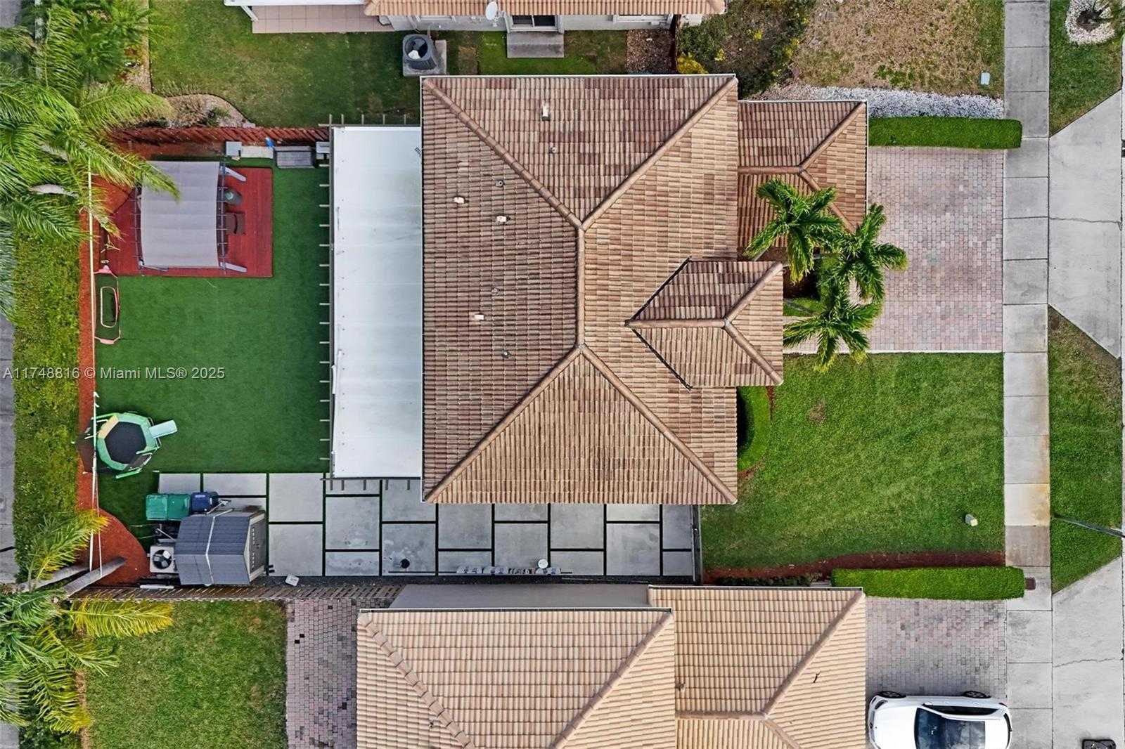 Small Image of 8851 SOUTH WEST 208TH TER, Cutler Bay Number 64