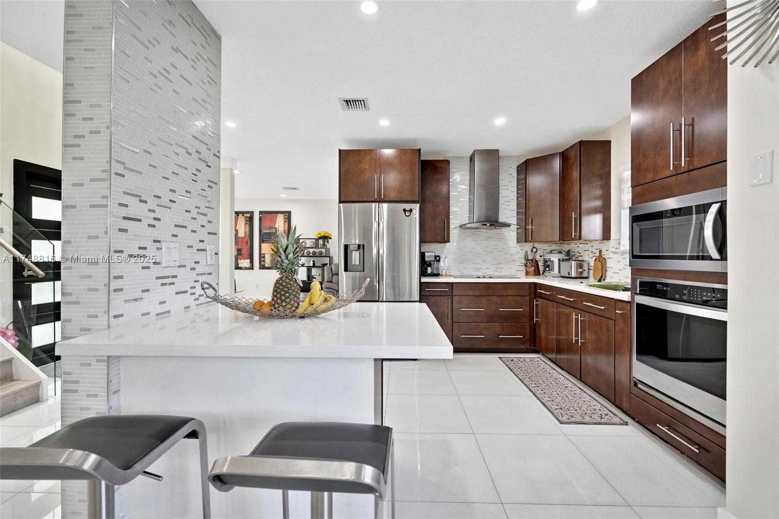Small Image of 8851 SOUTH WEST 208TH TER, Cutler Bay Number 9